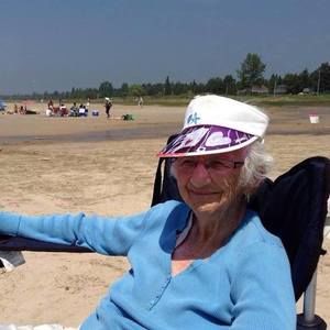 Meet your Posher, Connie